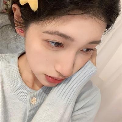 红唇